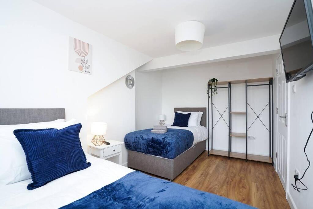 3 Bedroom Home With Free Parking Leeds  Kültér fotó